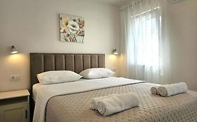 Apartments Miamare 2