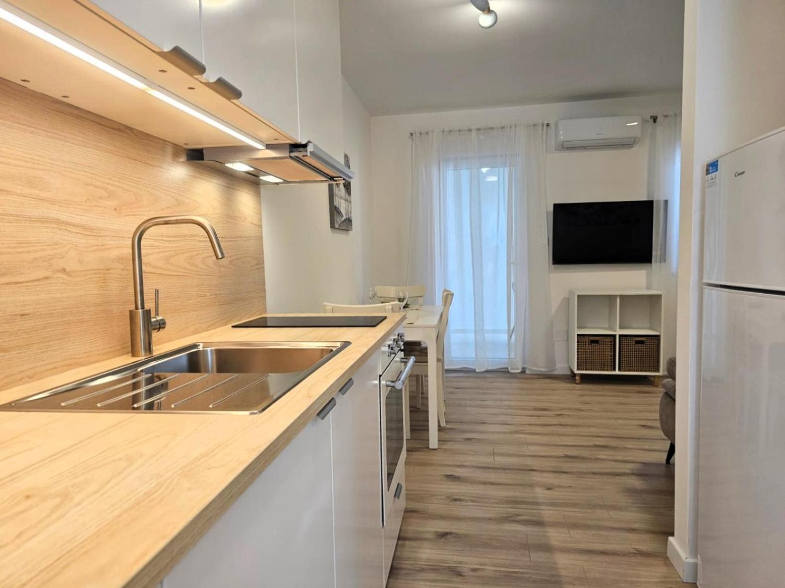 Apartments Miamare 2 Primošten Exterior foto